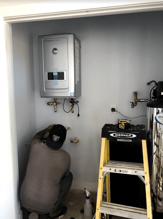 tankless hot water heater bordeaux builders